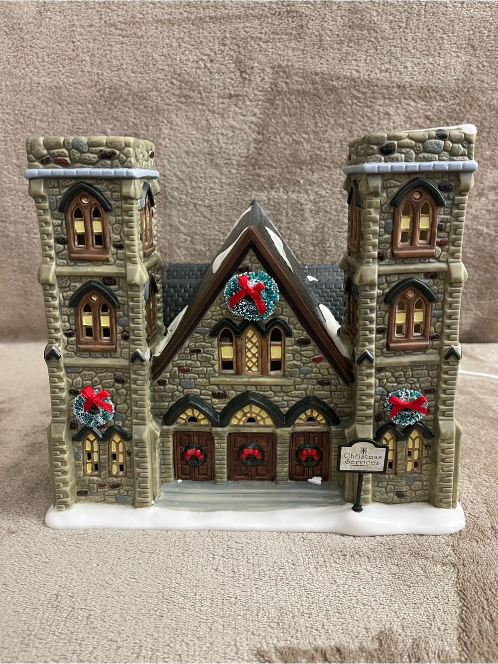 St Nicholas Square Village Collection "Cathedral Of Peace"  Lighted Church- 1998